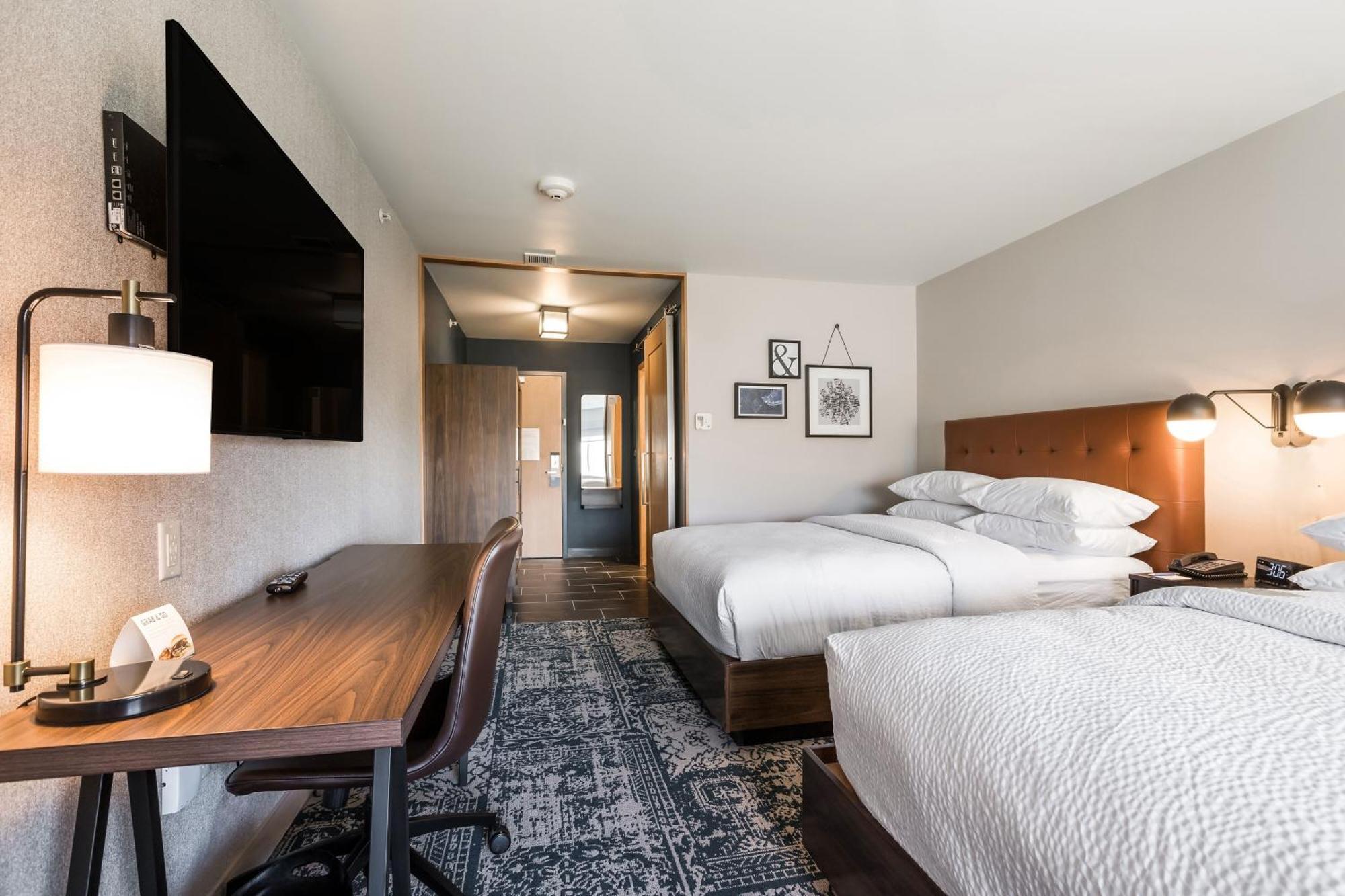 Four Points By Sheraton Elkhart Exterior photo